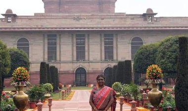 ରାଷ୍ଟ୍ରପତି ଭବନରେ ଅମୃତ ଉଦ୍ୟାନର ଶୁଭାରମ୍ଭ କଲେ ମହାମହିମ ରାଷ୍ଟ୍ରପତି ଦ୍ରୌପଦୀ ମୁର୍ମୁ