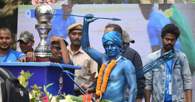 ହକି ବିଶ୍ବକପ ଟ୍ରଫି ସୁନ୍ଦରଗଡ଼ ସହର ପରିକ୍ରମା କରୁଛି।