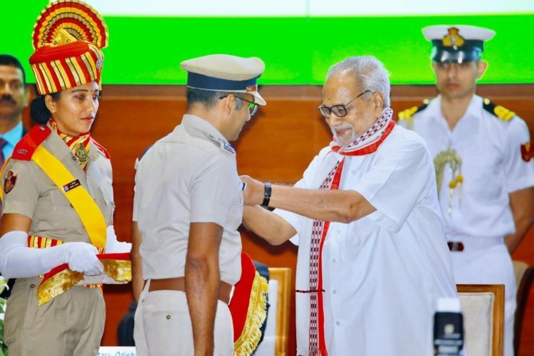 କର୍ମକ୍ଷେତ୍ରରେ ଉଲ୍ଲେଖନୟ ସଫଳତା ପାଇଁ ରାଜ୍ୟର ୩୪ ଜଣ ପୋଲିସଙ୍କୁ ସମ୍ମାନିତ