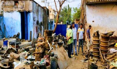 କବାଡିଆ ଗୋଦାମ ଉପରେ ଚଢ଼ାଉ, ଚୋରା ଟ୍ରକ ସହ ୮୦ଳକ୍ଷ ଟଙ୍କାର ଯନ୍ତ୍ରାଂଶ ଜବତ, ଗ୍ୟାରେଜ ମାଲିକ ଗିରଫ