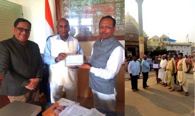 ଇଫକୋ ପକ୍ଷରୁ ମୁଖ୍ୟମନ୍ତ୍ରୀଙ୍କ ରିଲିଫ୍ ପାଣ୍ଠିକୁ ୧ କୋଟି  ଏବଂ ଶ୍ରୀ ଜଗନ୍ନାଥ ମନ୍ଦିର ପ୍ରଶାସନକୁ ୧୧ ଲକ୍ଷ ଟଙ୍କା ଦାନ କରାଯାଇଛି