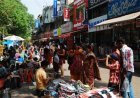 ସାବିତ୍ରୀ ବଜାରରେ ଅସମ୍ଭାଳ ଭିଡ଼