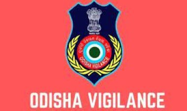 ଭିଜିଲାନ୍ସ ଜାଲରେ ଛତ୍ରପୁର ତହସିଲ କାର୍ଯ୍ୟାଳୟର ସିନିଅର ରେଭିନ୍ୟୁ ଆସିଷ୍ଟାଣ୍ଟ