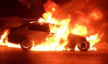 ତେଲ ଟାଙ୍କିରେ ଲାଗିଗଲା ନିଆଁ, ଏକସଙ୍ଗେ ଜଳିଗଲା ୨ଟି କାର୍