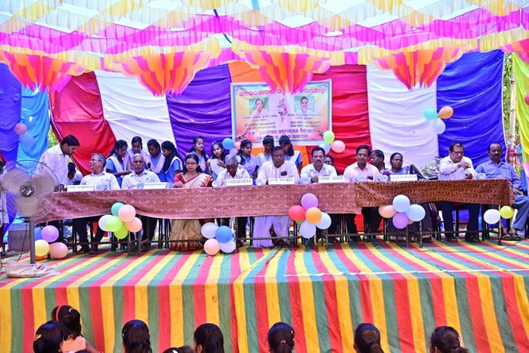 ପ୍ରଧାନ ଶିକ୍ଷକ ଶ୍ରୀଯୁକ୍ତ ଶ୍ରୀକାନ୍ତ କୁମାର ପଣ୍ଡାଙ୍କ ଅବସର