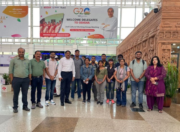 ଭୁବନେଶ୍ବର ରେ ପହଁଞ୍ଚିଲେ ମଣିପୁର ରେ ପଢୁଥିବା ଓଡ଼ିଆ ଛାତ୍ର ଛାତ୍ରୀ