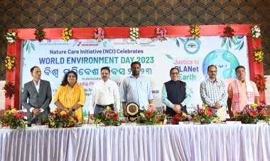 Iffco Director KJ.Patel Receiving Nature Care Green Sustainability Award 2023