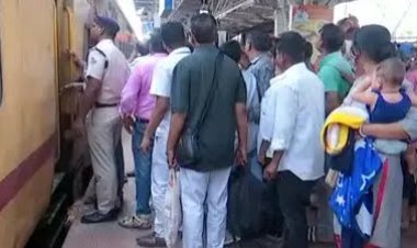 ସିକନ୍ଦରାବାଦ୍‌-ଅଗରତାଲା ଏକ୍ସପ୍ରେସରେ ଲାଗିଲା ନିଆଁ, ଓହ୍ଲାଇଗଲେ ଯାତ୍ରୀ