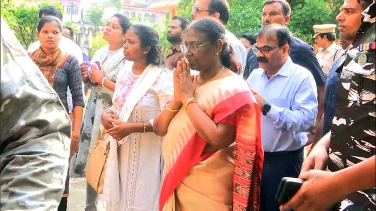 ବାହାନଗା ରେଳ ଦୁର୍ଘଟଣାକୁ ନେଇ ଶୋକ ପାଳନ କଲେ ଦ୍ରୌପଦୀ ମୁର୍ମୁ
