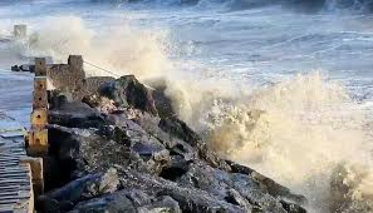 ଆଜି ସ୍ଥଳଭାଗ ଛୁଇଁବ ‘ବିପର୍ଯ୍ୟୟ’, ଗୁଜରାଟରେ ହାଇ ଆଲର୍ଟ, ୭୦ ହଜାରରୁ ଉର୍ଦ୍ଧ୍ଵ ଲୋକ ସ୍ଥାନାନ୍ତର
