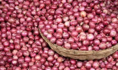 ଟମାଟୋ ପରେ ଏବେ ପିଆଜ ଦାମ ୧୦୦ ଟଙ୍କା ମୁଁହା