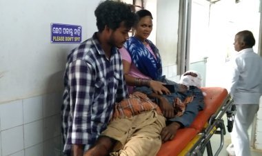 ବୃଦ୍ଧ ଙ୍କୁ ଟାଙ୍ଗିଆ ରେ ହାଣି ହତ୍ୟା କଲା  ପଡୋଶୀ ଯୁବକ