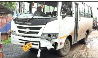 ଦୋକାନ ଊପରକୁ ମାଡିଗଲା ବସ