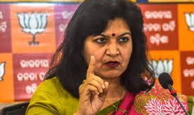 ନୂଆ ବୋତଲ, ପୁରୁଣା ମଦ:ଅପରାଜିତା