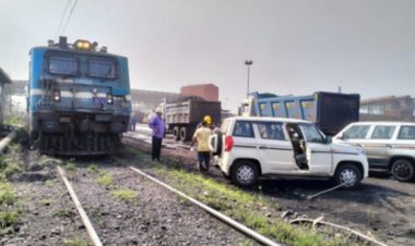 ବୋଲେରୋକୁ ୩୦ ମିଟର ପର୍ଯ୍ୟନ୍ତ ଘୋଷାଡ଼ି ନେଲା କୋଇଲା ଟ୍ରେନ୍