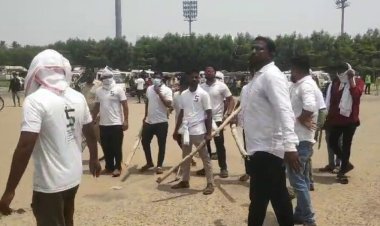 ପାଣ୍ଡିଆନଙ୍କ ସଭା ଜଗିଛନ୍ତି ଧଳା ପୋଷାକଧାରୀ