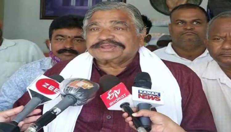ମନ୍ମଥଙ୍କୁ ନିଲମ୍ବନ, ସୁରଙ୍କ ପ୍ରତିକ୍ରିୟା