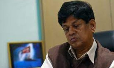 ‘ସମ୍ବାଦ’ ଲୋନ୍‌ ସ୍କାମ୍‌ ନେଇ ସୌମ୍ୟ ବହିଷ୍କାର