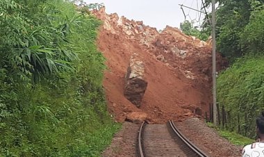 ରେଳଧାରଣାରେ ମାଟି ଓ ପଥର, ଅଟକିଲା ଜଗଦଲପୁର