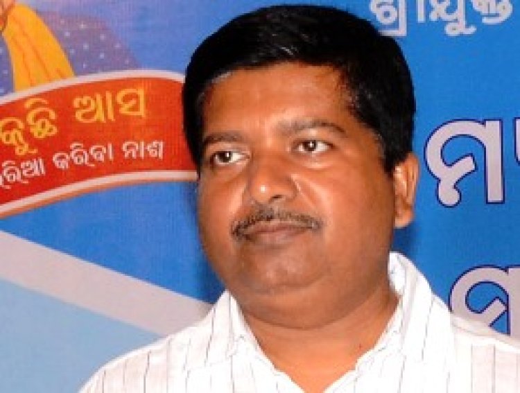 ଉଚ୍ଚଶିକ୍ଷା ମନ୍ତ୍ରୀଙ୍କ ଘରକୁ ଅଣ୍ଡା ମାଡ