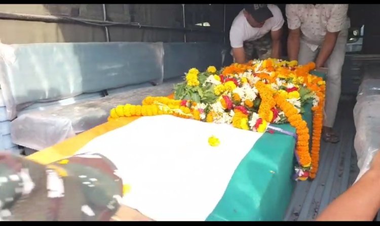 ତିନି ବର୍ଷର ଛୋଟ ପୁଅକୁ ଛାଡି ସବୁଦିନ ପାଇଁ ଚାଲିଗଲେ ବାପା