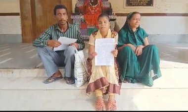 କଲେଜ ରେ ନାମ ଲେଖା ନିମନ୍ତେ ସରକାରୀ ସହାୟତା ପାଁଇ ଜିଲ୍ଲାପାଳଙ୍କ ଦ୍ୱାରସ୍ତ ହେଲେ ସପରିବାର