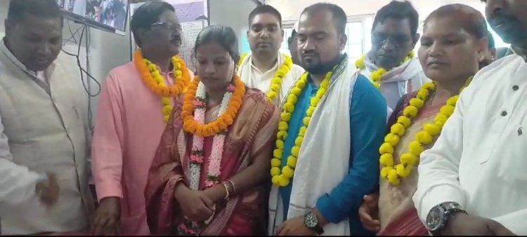 ବିଜେଡି,ବିଜେପି,କଂଗ୍ରେସ, ତିନି ପ୍ରମୁଖ ଦଳ ଉପନିର୍ବାଚନ ନିମନ୍ତେ ପାର୍ତିପତ୍ର ଦାଖଲ କଲେ