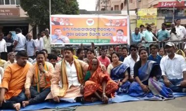 ପୁରୀ ବଡଦାଣ୍ଡରେ ଉଠାଦୋକାନୀଙ୍କୁ ଥଇଥାନ ନେଇ ବିଜେପିର ଧାରଣା