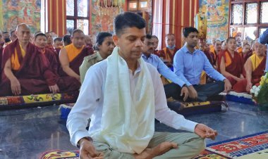 ଜିରାଙ୍ଗ ବୌଦ୍ଧ ମନ୍ଦିରରେ ଧ୍ୟାନ କଲେ ୫-ଟି ଅଧ୍ୟକ୍ଷ