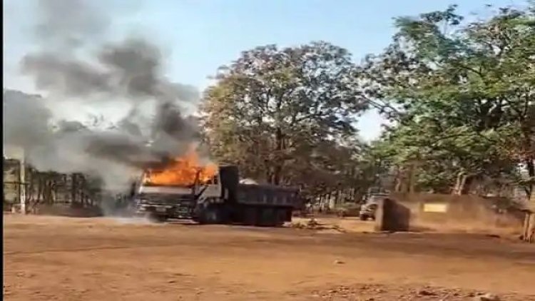 ରାସ୍ତାରେ ହୁ ହୁ ହୋଇ ଜଳିଗଲା ଟ୍ରକ୍