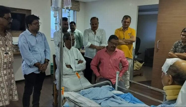 ପ୍ରସନ୍ନ ଆଚାର୍ୟ୍ୟଙ୍କୁ ଭେଟିଲେ ସୁରେଶ ପୂଜାରୀ ଓ କେ.ଭି. ସିଂଦେଓ