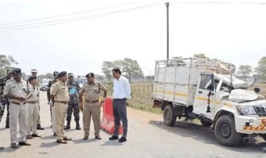 ଟ୍ରକ୍ ସହ ମାଡ଼ ହେଲା ପିକଅପ୍ ଭ୍ୟାନ୍: ୯ ମୃତ, ୨୩ ଆହତ